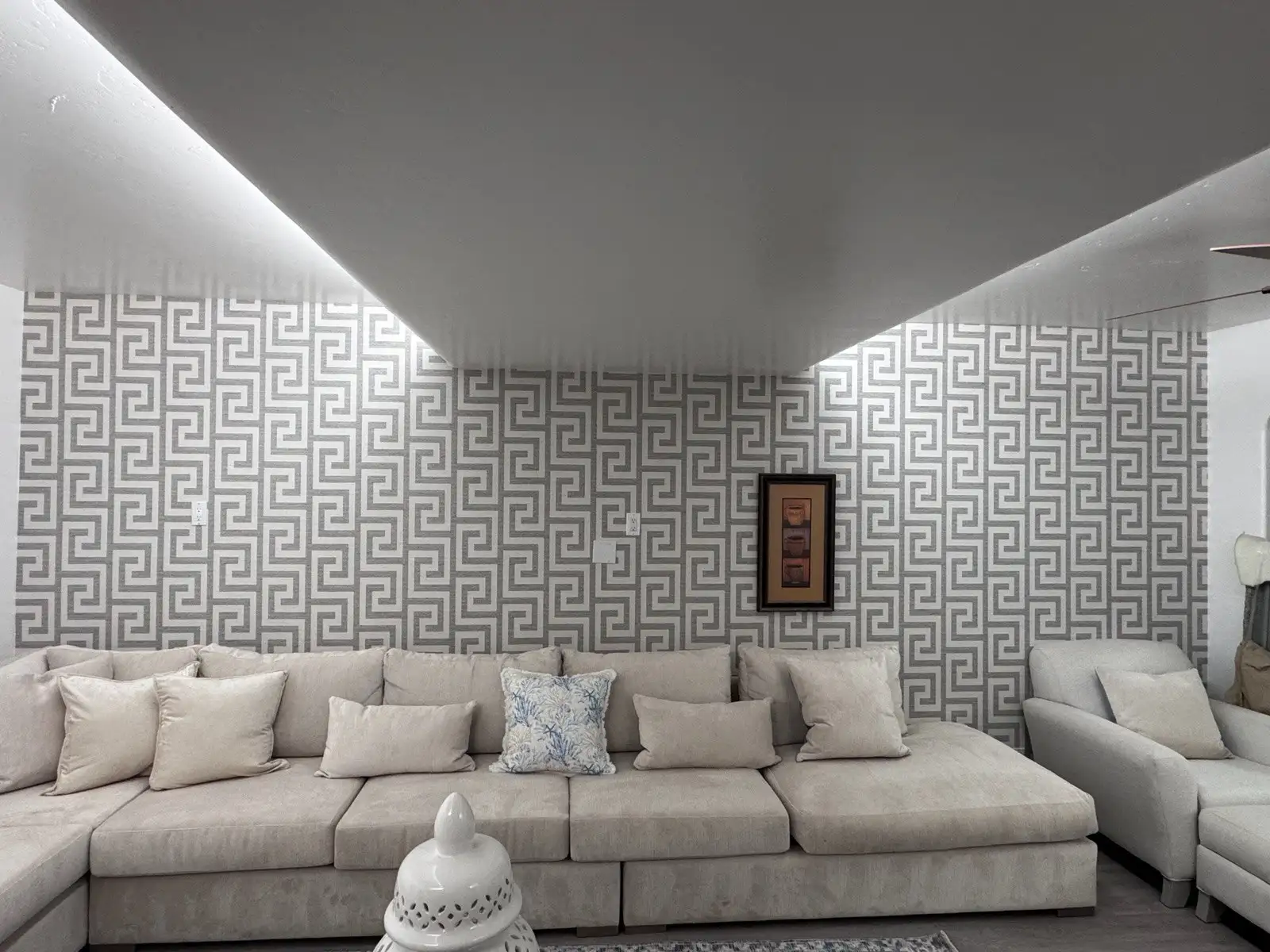 Wallpaper installation service in Union City, NJ